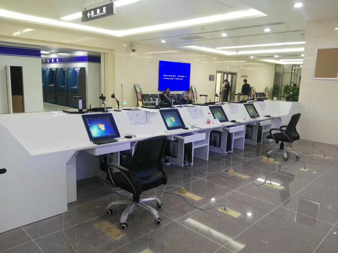 出入境業(yè)務(wù)自助受理 雄帝設(shè)備服務(wù)南寧市民
